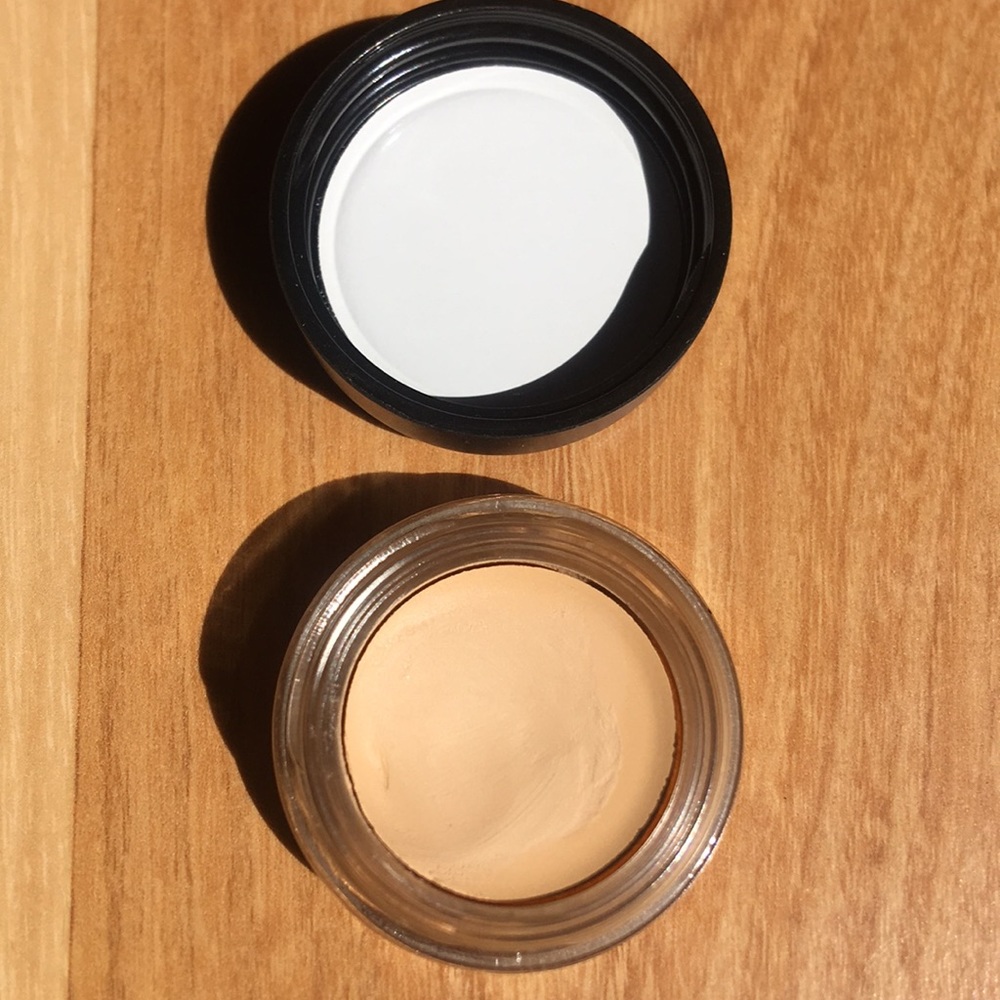 Mac Paint Pot: Soft Ochre